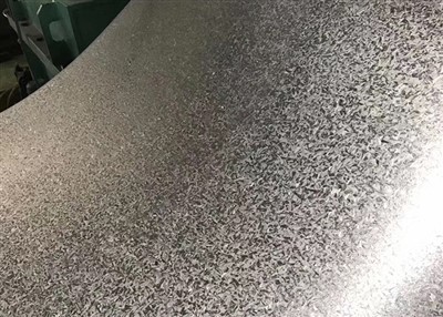 Iepriekš krāsota SGCC Z40 cinkota tērauda spole